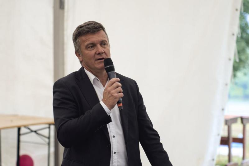 kép